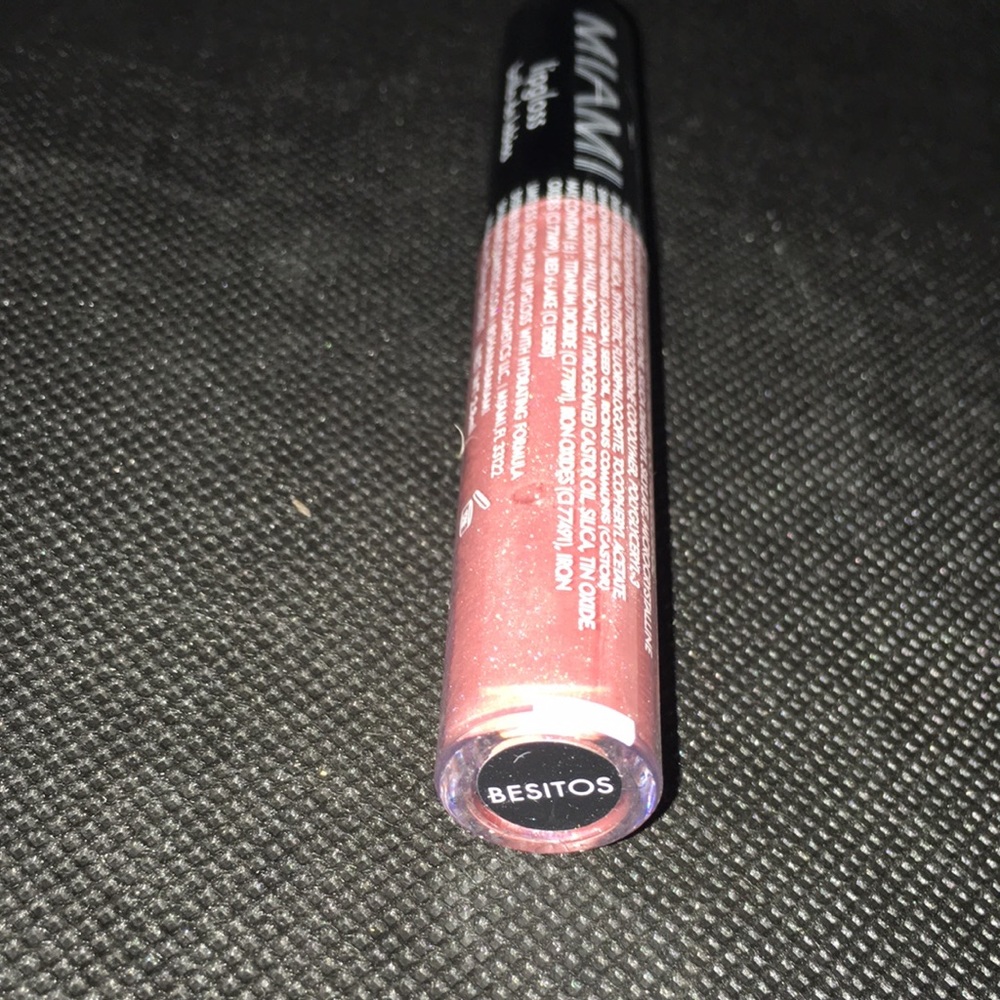 Shaina B Beach Babe cream bronzer With Lipgloss - Picture 3 of 6